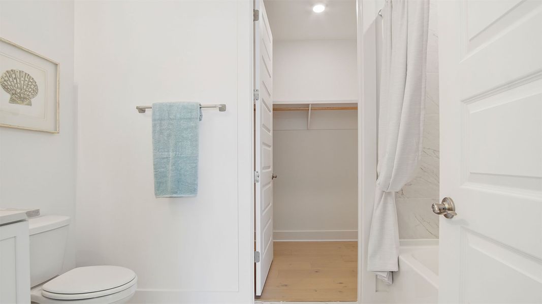Representative furnished interior of a home built from the Brayden by D.R. Horton in Parkside, Santa Rosa Beach (Image 36).