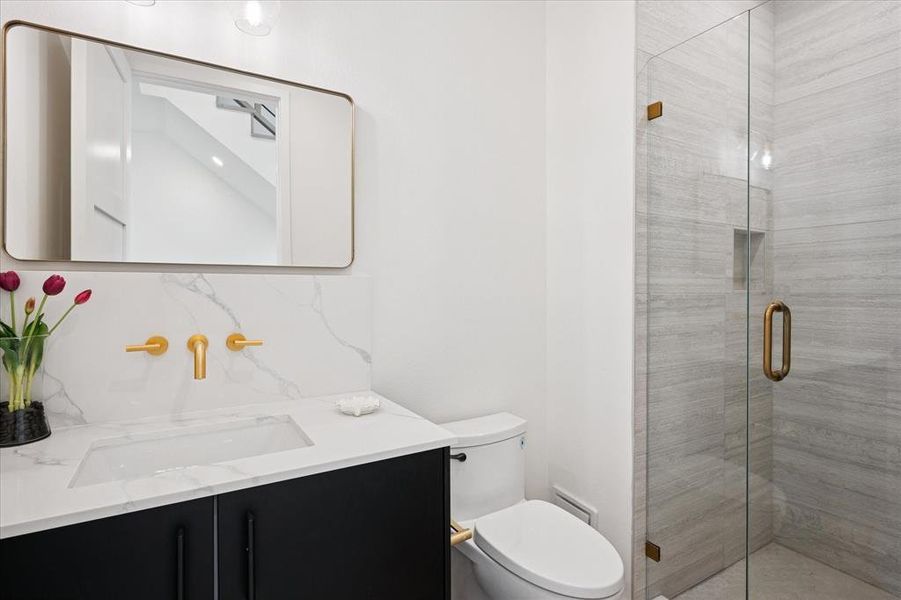 Furnished interior view inside a new home in , Dallas (Image 5).