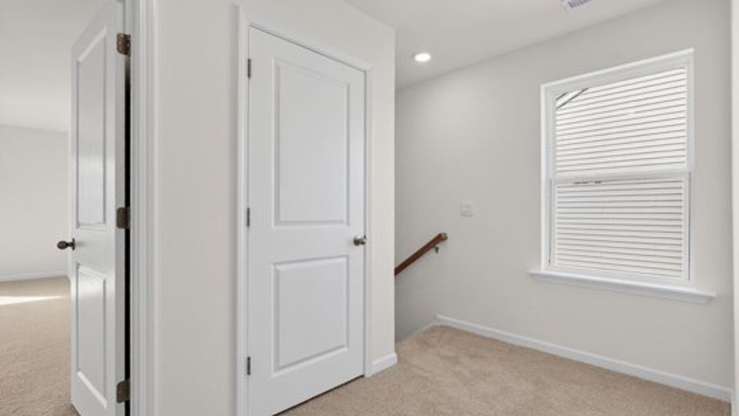 Spacious, unfurnished interior of a new home in Laurel Oaks, Sanford (Image 23). Spacious, unfurnished interior of a new home in Laurel Oaks, Sanford (Image 23).