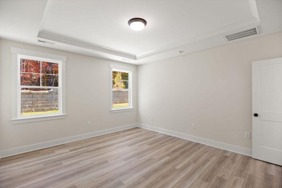 Spacious, unfurnished interior of a new home in Harbor Crossing, Greensboro (Image 30).