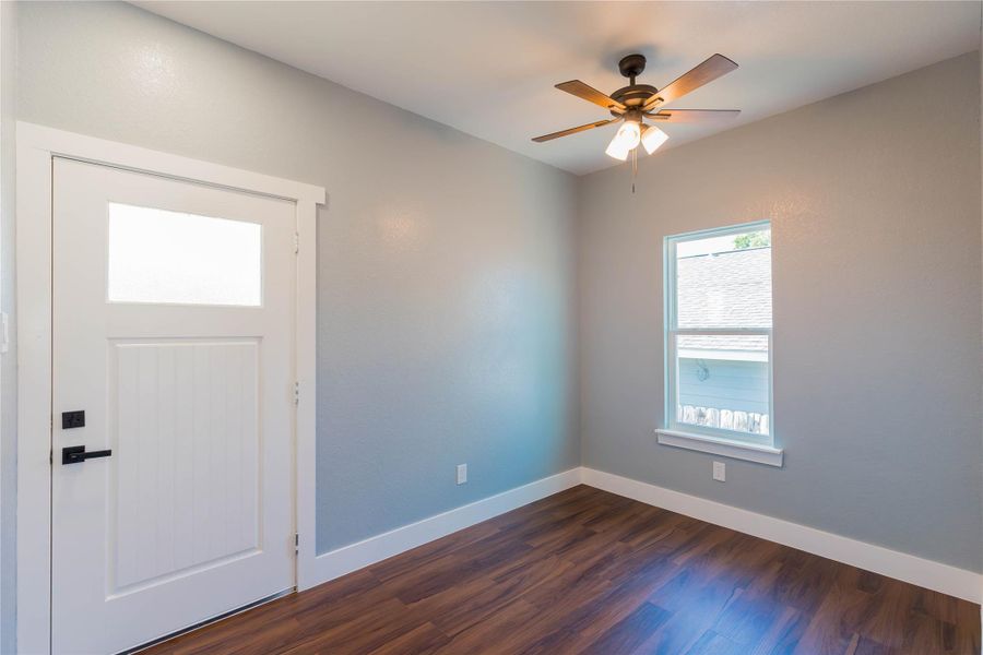 Spacious, unfurnished interior of a new home in , Houston (Image 13).