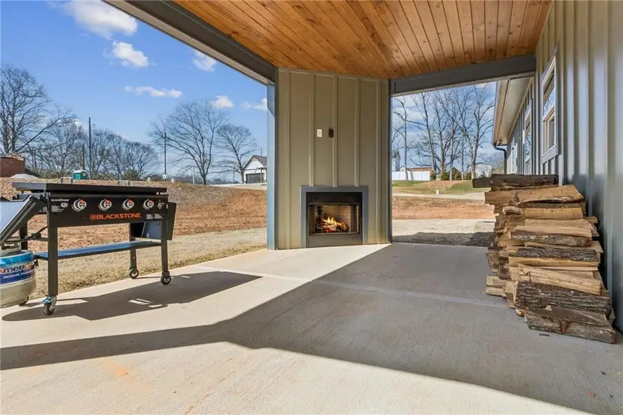Exterior details and patio area of a home in , Maysville (Image 4).