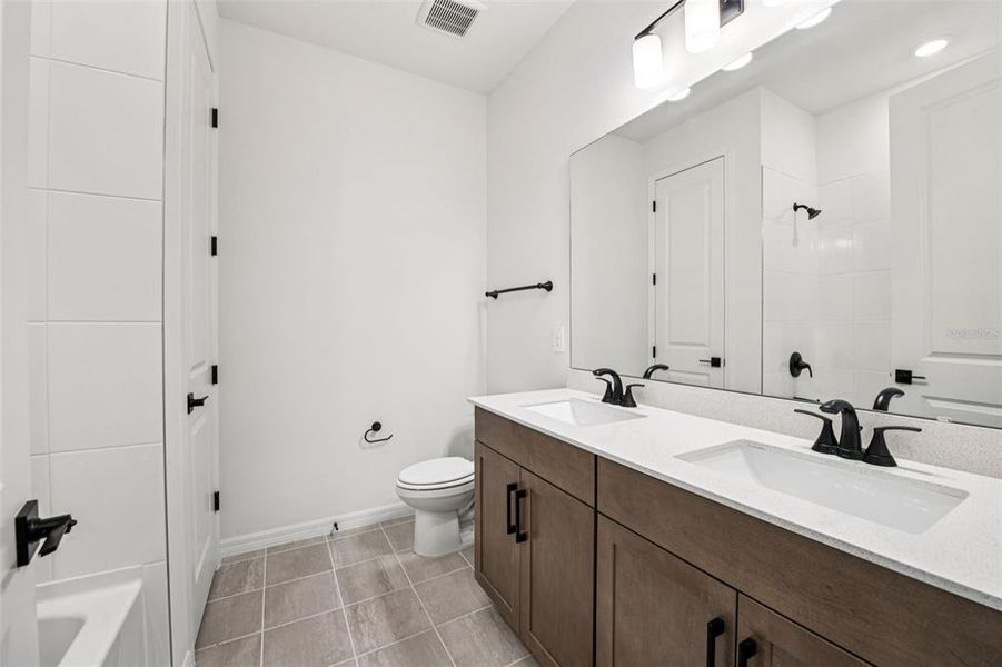 Furnished interior view inside a new home in , Ormond Beach (Image 12).