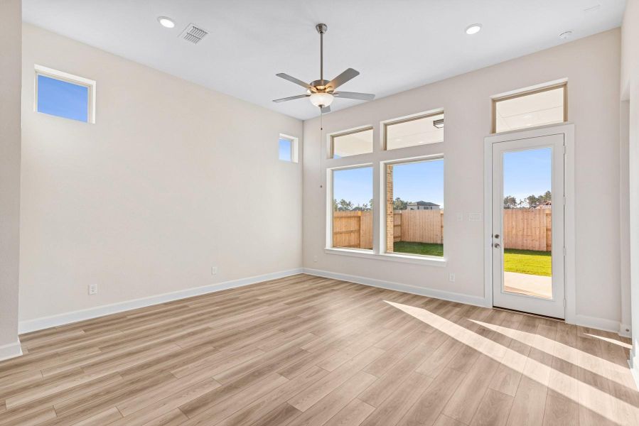 Spacious, unfurnished interior of a new home in ARTAVIA 45' Homesites, Conroe (Image 30). Spacious, unfurnished interior of a new home in ARTAVIA 45' Homesites, Conroe (Image 30).