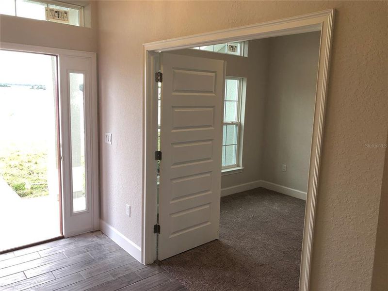 Spacious, unfurnished interior of a new home in Orange Blossom Hills, Summerfield (Image 10).