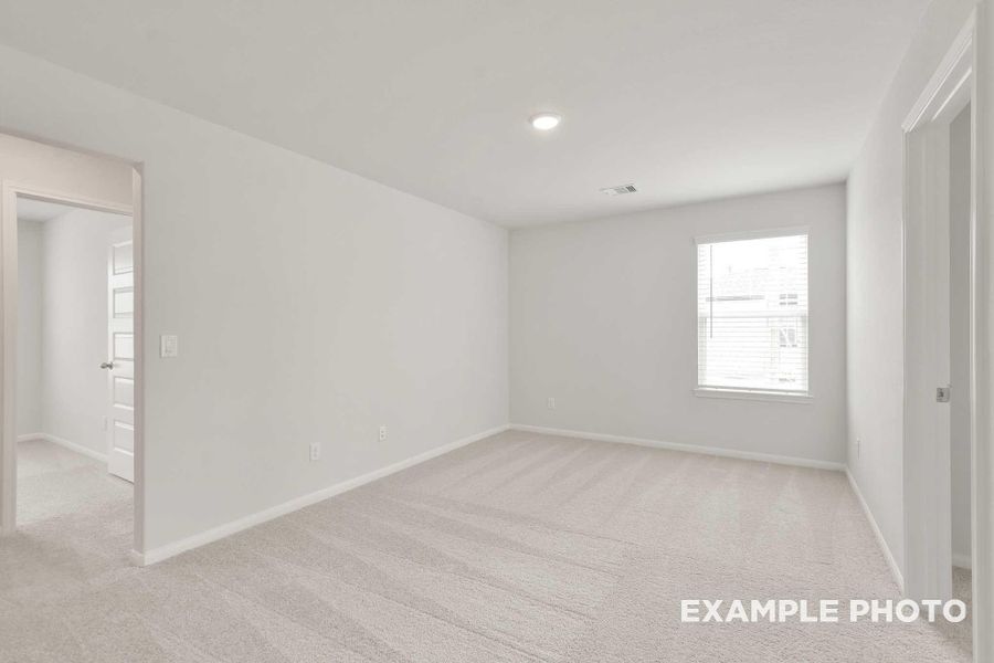Spacious, unfurnished interior of a new home in Spring Branch Crossing, Conroe (Image 27). Spacious, unfurnished interior of a new home in Spring Branch Crossing, Conroe (Image 27).