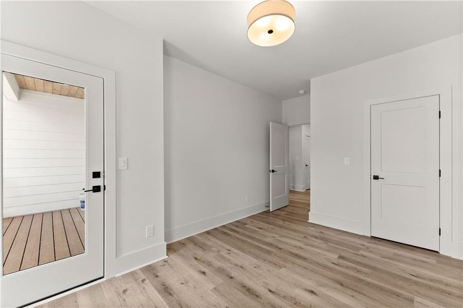 Spacious, unfurnished interior of a new home in , Gainesville (Image 15).