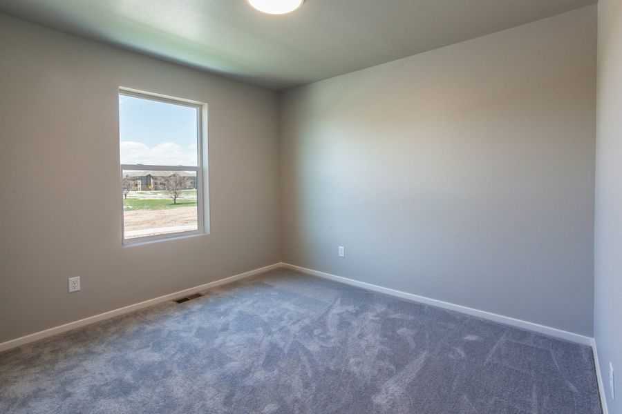 Spacious, unfurnished interior of a new home in Trailside, Timnath (Image 23).