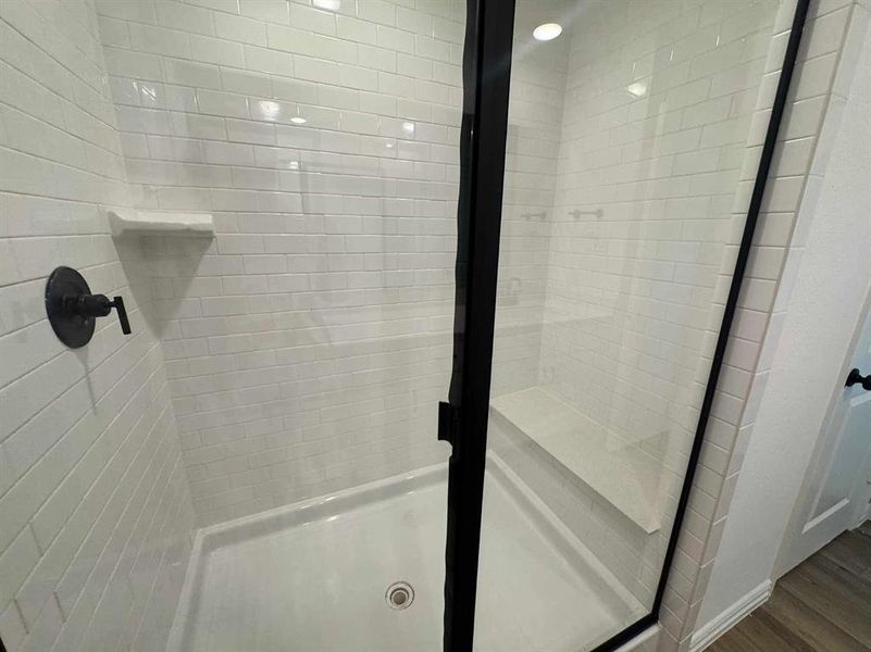 Image 21 of a home in Devonshire 40s. Image 21 of a home in Devonshire 40s.