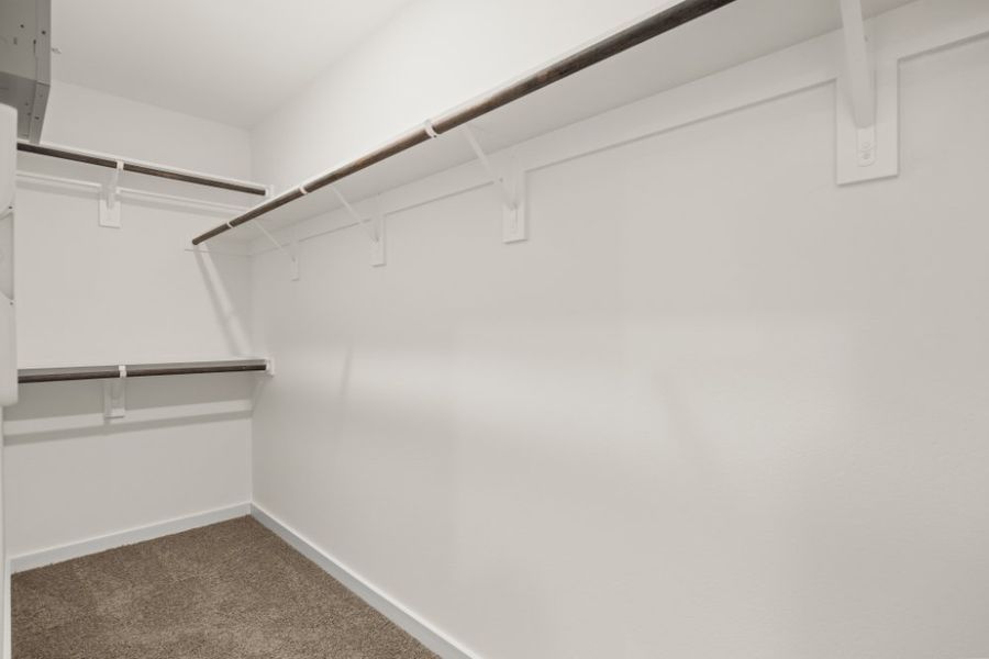 Spacious, unfurnished interior of a new home in Ashland, Houston (Image 22).