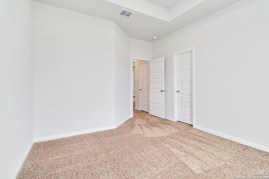 Spacious, unfurnished interior of a new home in Lonesome Dove, San Antonio (Image 16). Spacious, unfurnished interior of a new home in Lonesome Dove, San Antonio (Image 16).