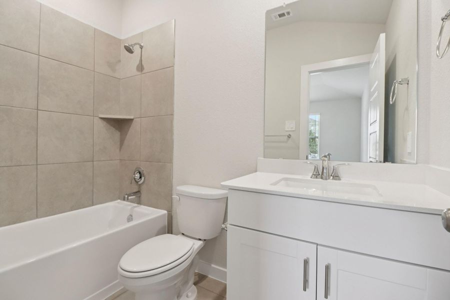 Furnished interior view inside a new home in Heights of Barbers Hill, Mont Belvieu (Image 4). Furnished interior view inside a new home in Heights of Barbers Hill, Mont Belvieu (Image 4).