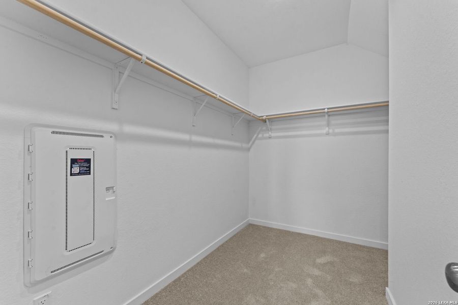 Spacious, unfurnished interior of a new home in Grace Valley, Marion (Image 18).