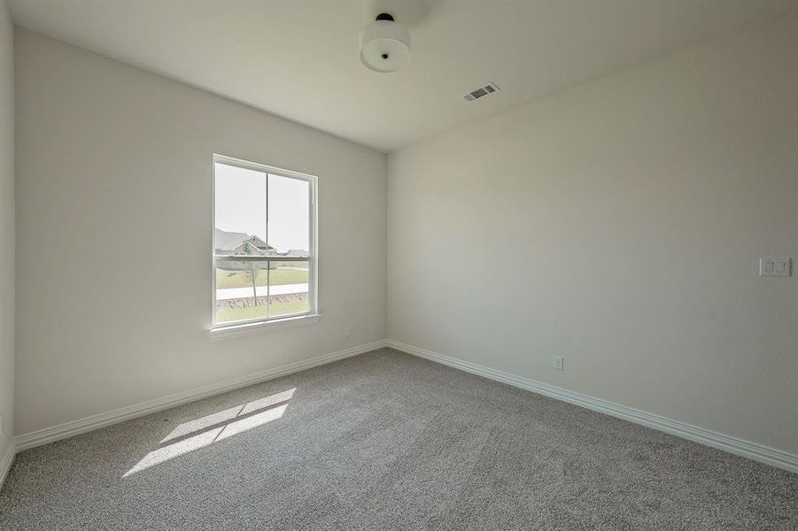 Spacious, unfurnished interior of a new home in Matthews Farms, Venus (Image 33).