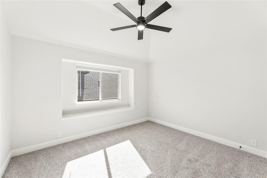 Spacious, unfurnished interior of a new home in Ridgepoint, Midlothian (Image 34).