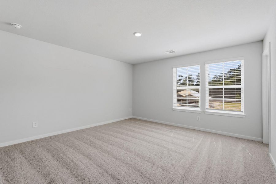 Spacious, unfurnished interior of a new home in Maple Woods, Hockley (Image 14).