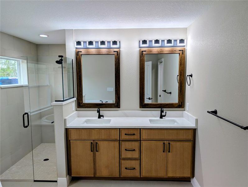 Furnished interior view inside a new home in , Dunnellon (Image 7).