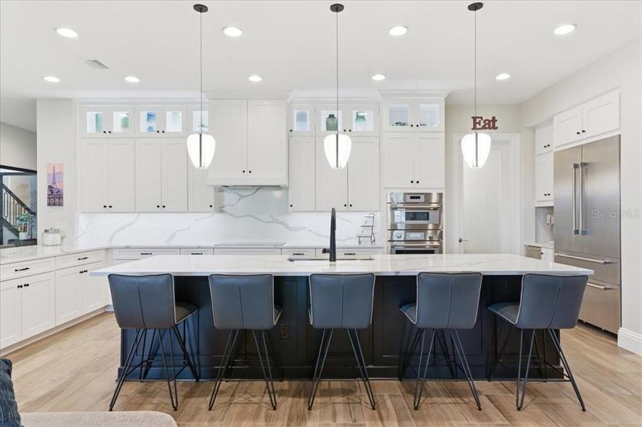 Furnished interior view inside a new home in , Orlando (Image 55).