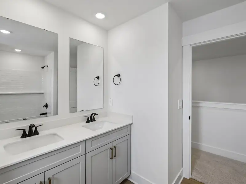 Furnished interior view inside a new home in Watkins Glen, Raleigh (Image 10). Furnished interior view inside a new home in Watkins Glen, Raleigh (Image 10).