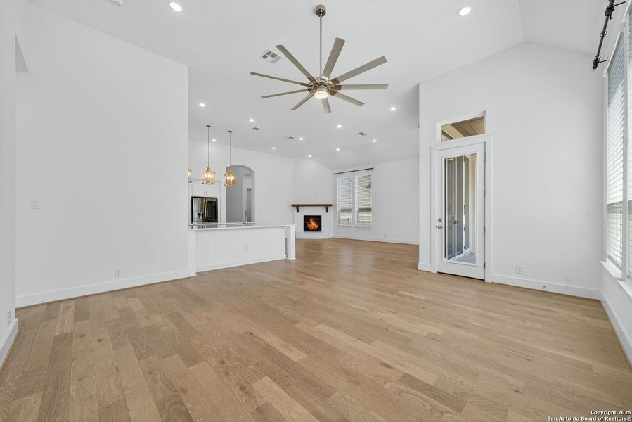 Spacious, unfurnished interior of a new home in Front Gate in Fair Oaks Ranch, Fair Oaks Ranch (Image 36). Spacious, unfurnished interior of a new home in Front Gate in Fair Oaks Ranch, Fair Oaks Ranch (Image 36).