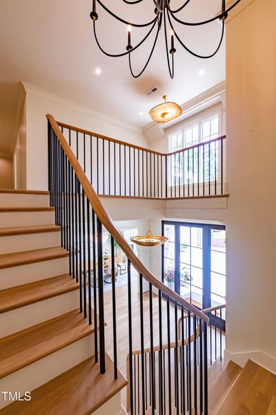 2E6A3090-HDR 2E6A3090-HDR