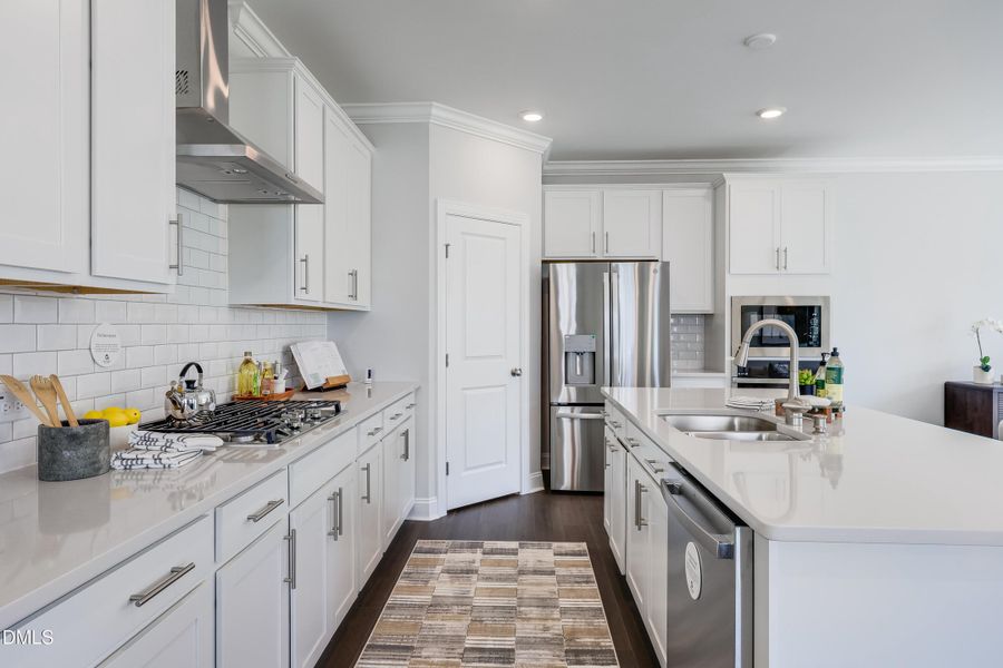 SUN_EdgeAuburn_Pic_1120TopazCave-17