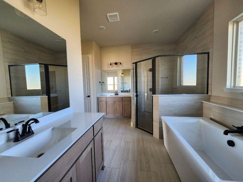 Furnished interior view inside a new home in Rocky Top, Krum (Image 8). Furnished interior view inside a new home in Rocky Top, Krum (Image 8).