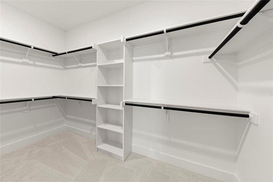 12. 1522 Marburg - Closet