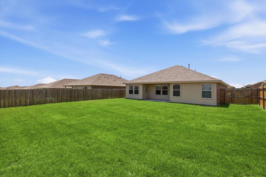 Exterior details and patio area of a home in Cresson Estates, Cresson (Image 4).
