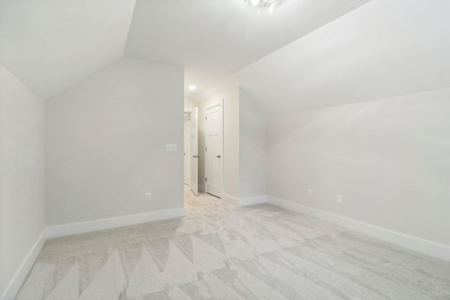 Representative unfurnished interior of a home built from the Baymore II by Great Southern Homes in Edwards Ridge, Central (Image 37).