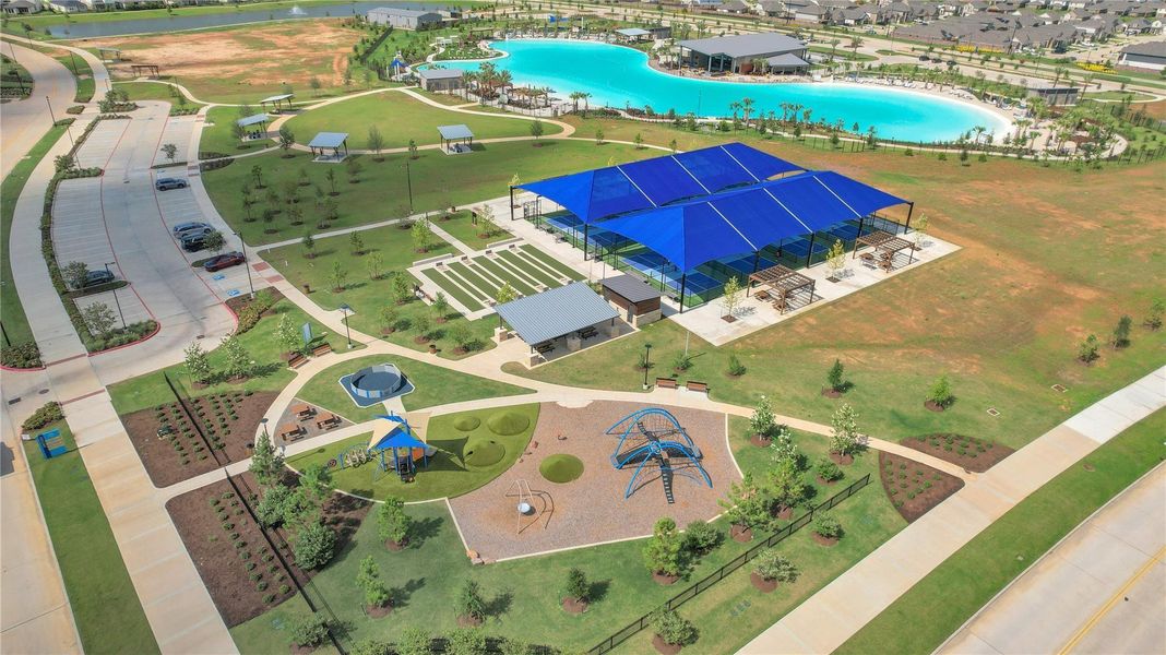 Community amenities in Sunterra, Katy (Image 31). Community amenities in Sunterra, Katy (Image 31).