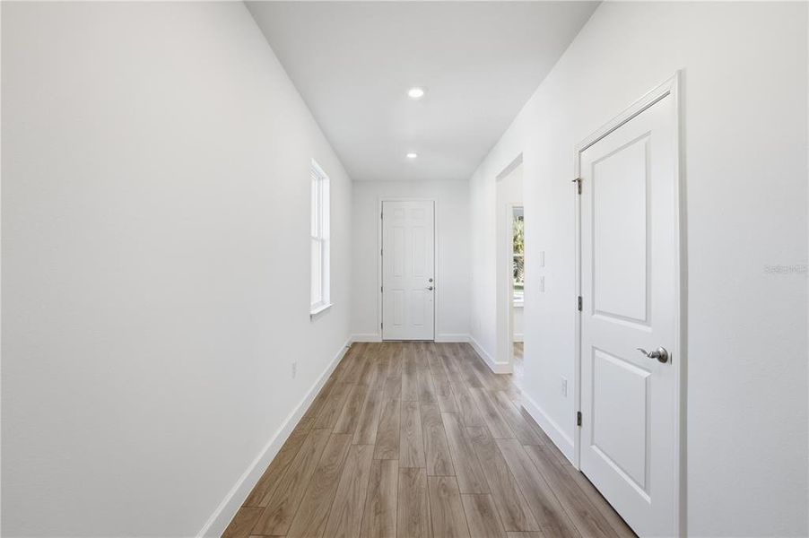 Spacious, unfurnished interior of a new home in , Sanford (Image 26).