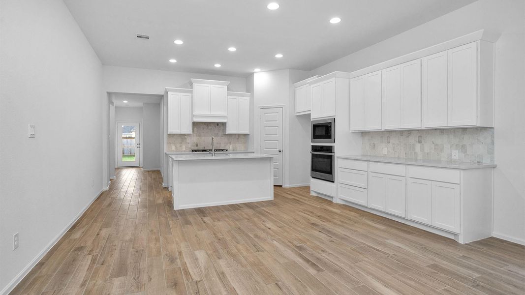 Image 12 of a home in Candela 40'.