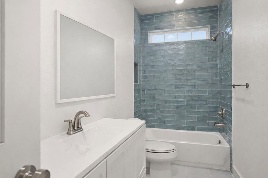 Upstairs hall bathroom (mirror virtually added)