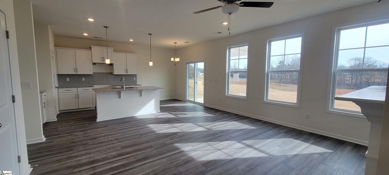 Spacious, unfurnished interior of a new home in Halton Oaks, Spartanburg (Image 12).