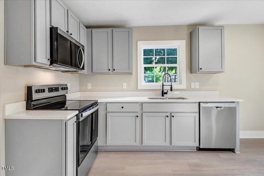 21-1201 Crawford St S-21 21-1201 Crawford St S-21