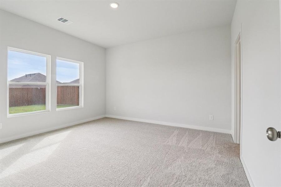 Spacious, unfurnished interior of a new home in Lone Oak, Alvarado (Image 22). Spacious, unfurnished interior of a new home in Lone Oak, Alvarado (Image 22).
