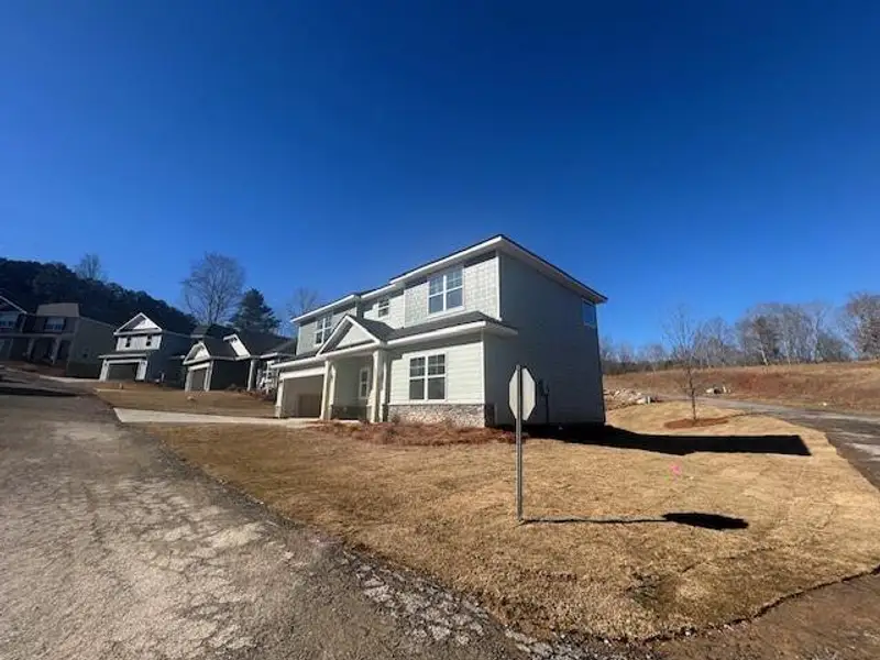 Image 6 of a home in Habersham Meadows.