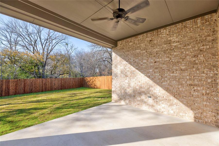 View of patio / terrace featuring ceiling fan