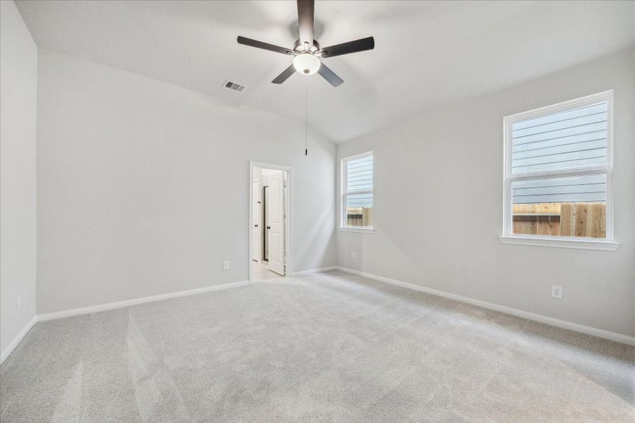 Spacious, unfurnished interior of a new home in Elyson, Katy (Image 24).