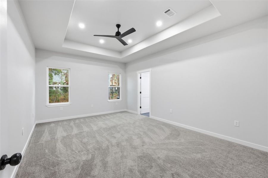 Spacious, unfurnished interior of a new home in , Brookeland (Image 16).