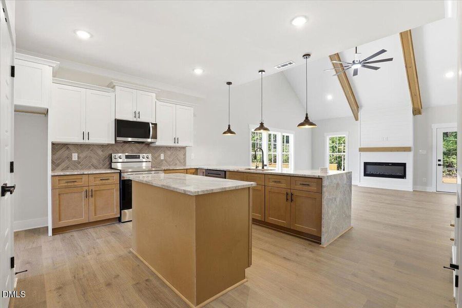 16-36 Birchtop Cir-16