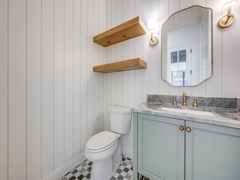 Furnished interior view inside a new home in , Northlake (Image 6).