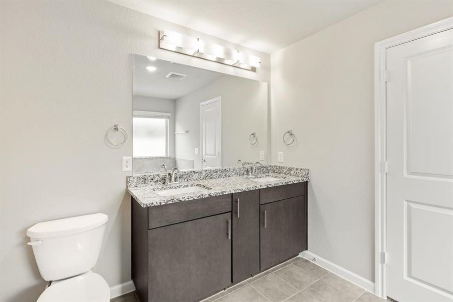 Furnished interior view inside a new home in Heartland Elements, Crandall (Image 12). Furnished interior view inside a new home in Heartland Elements, Crandall (Image 12).