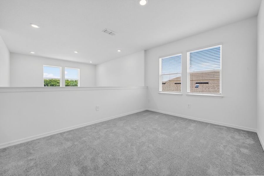 Spacious, unfurnished interior of a new home in Westview Community Group Page, Poinciana (Image 10).
