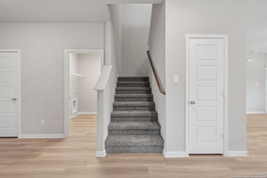 Spacious, unfurnished interior of a new home in Jordan's Ranch, San Antonio (Image 11). Spacious, unfurnished interior of a new home in Jordan's Ranch, San Antonio (Image 11).