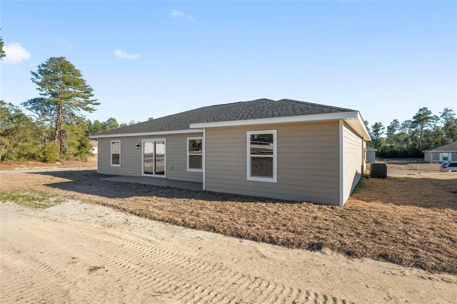 Exterior details and patio area of a home in , Ocala (Image 30).
