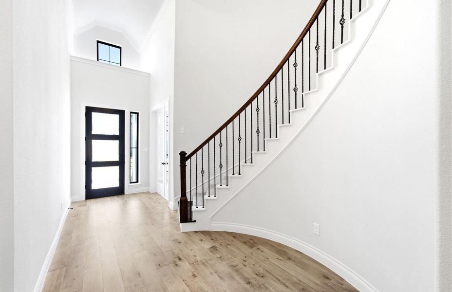 Spacious, unfurnished interior of a new home in The Highlands 55′, Porter (Image 34).