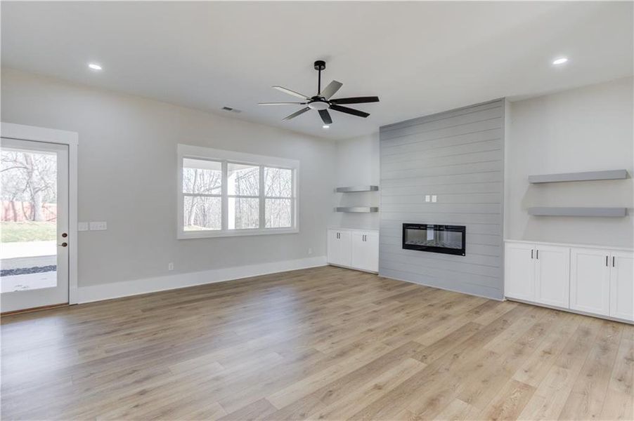 Spacious, unfurnished interior of a new home in , Jefferson (Image 40).