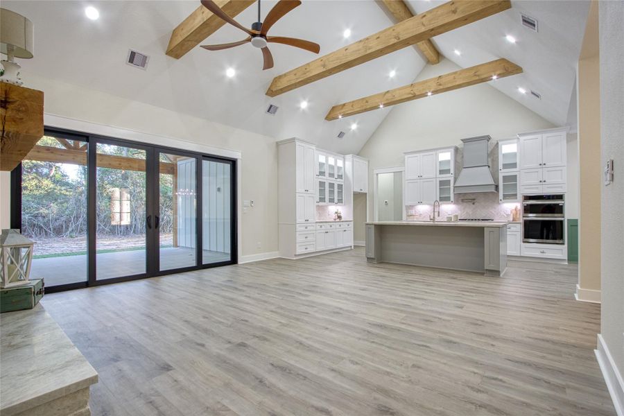 Wonderful open floor plan Wonderful open floor plan